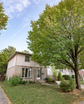 34 Constable Street - Sold - Whitehills Family Home - Elevate Real Estate Group - Royal LePage Triland Realty 34 Constable Street - Sold - Whitehills Family Home - Elevate Real Estate Group - Royal LePage Triland Realty
