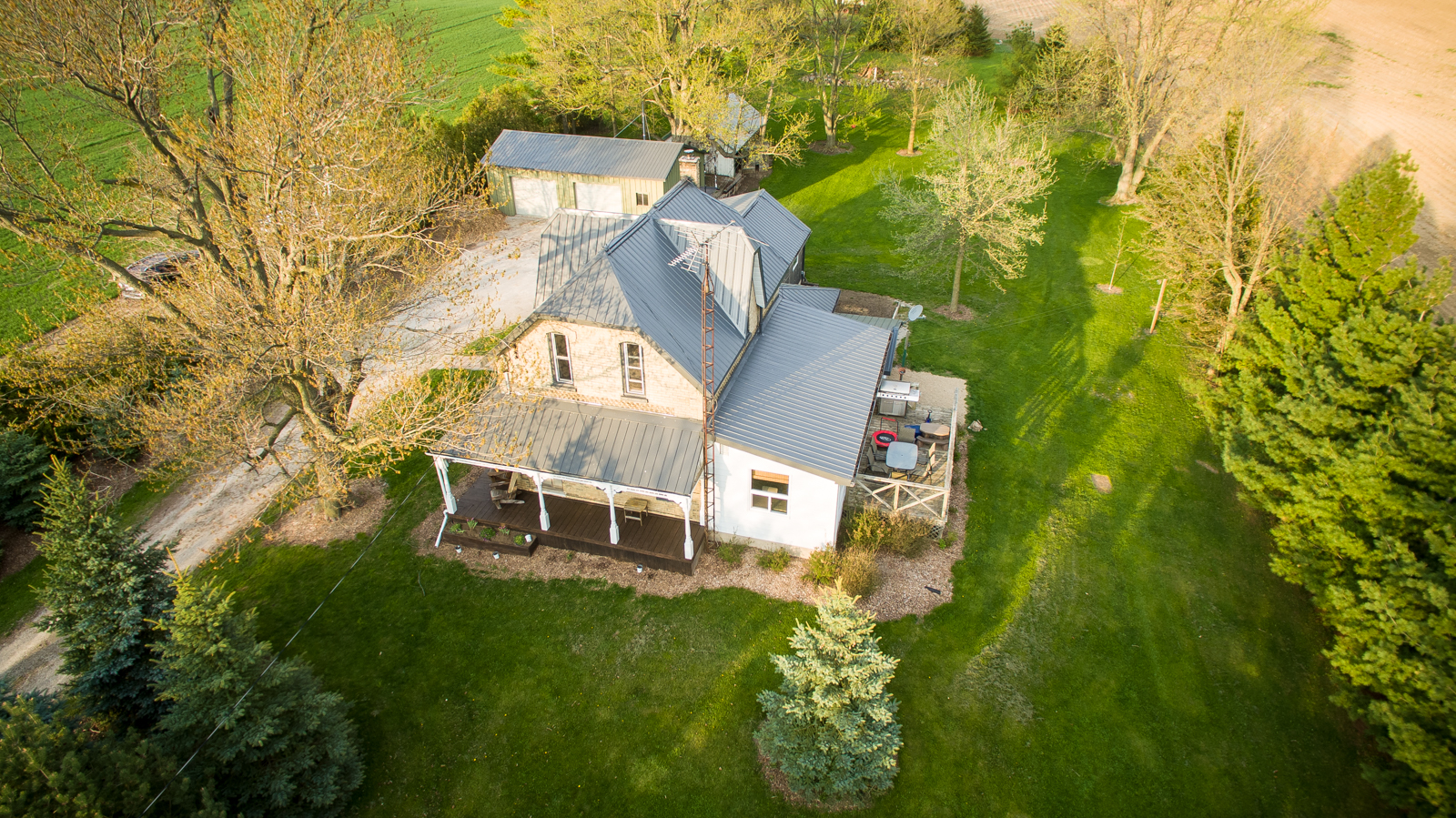 33650 Denfield Road – SOLD - Country Charm Beside Lucan, Ontario - Elevate Real Estate Group - Royal LePage Triland 33650 Denfield Road – SOLD - Country Charm Beside Lucan, Ontario - Elevate Real Estate Group - Royal LePage Triland